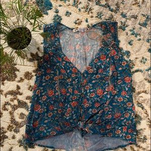 Boho Floral Sleeveless Blouse - Cute!